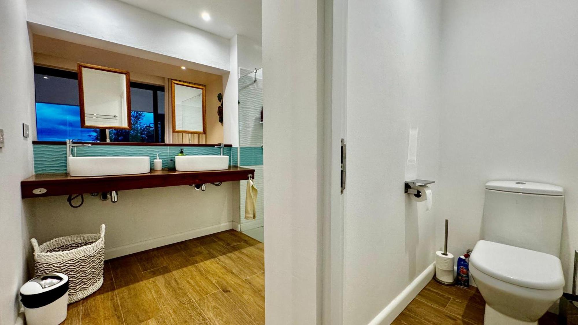 Appartement De Luxe Piscine Et Vue Mer Rivière Noire Esterno foto