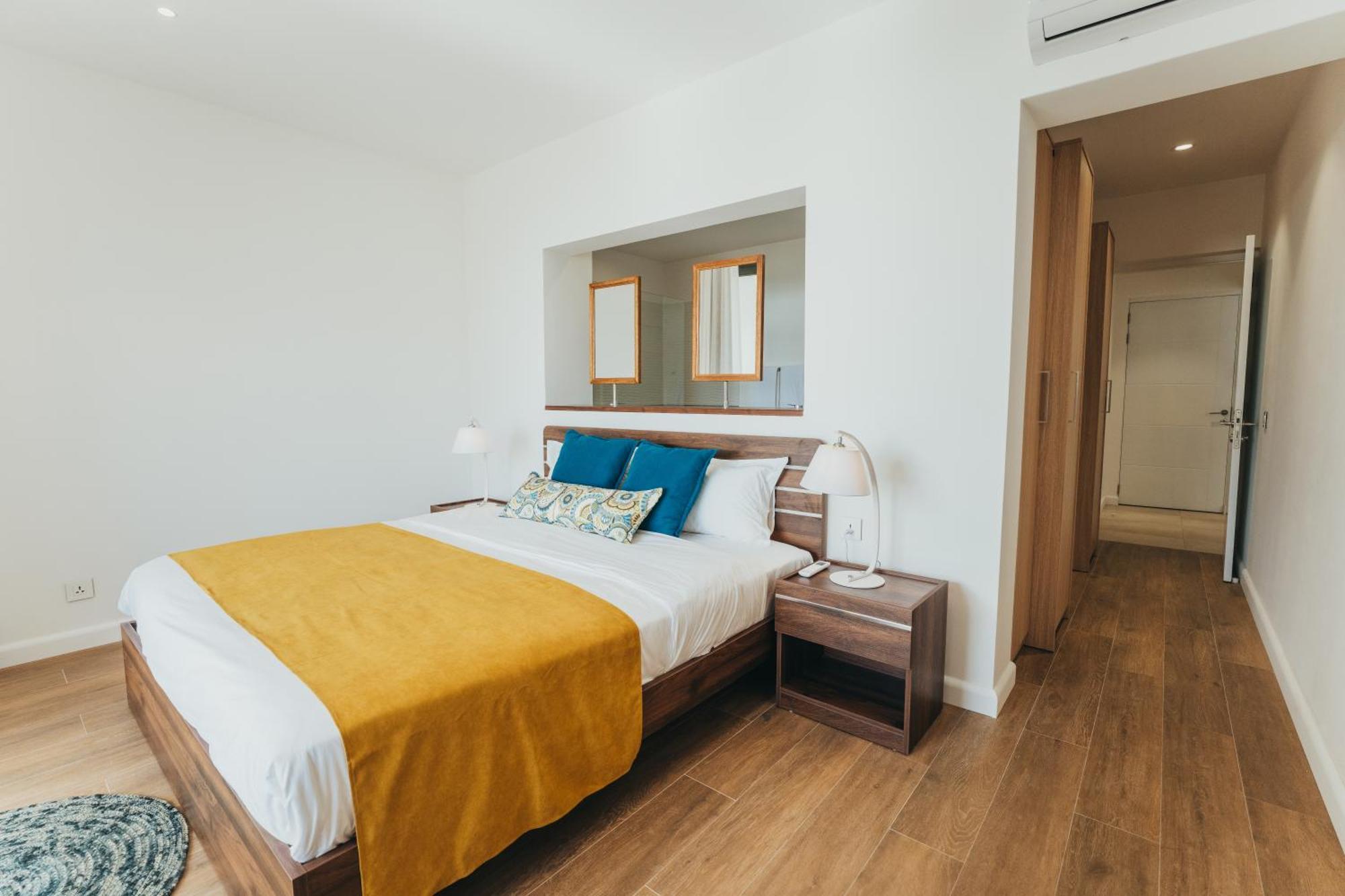 Appartement De Luxe Piscine Et Vue Mer Rivière Noire Esterno foto