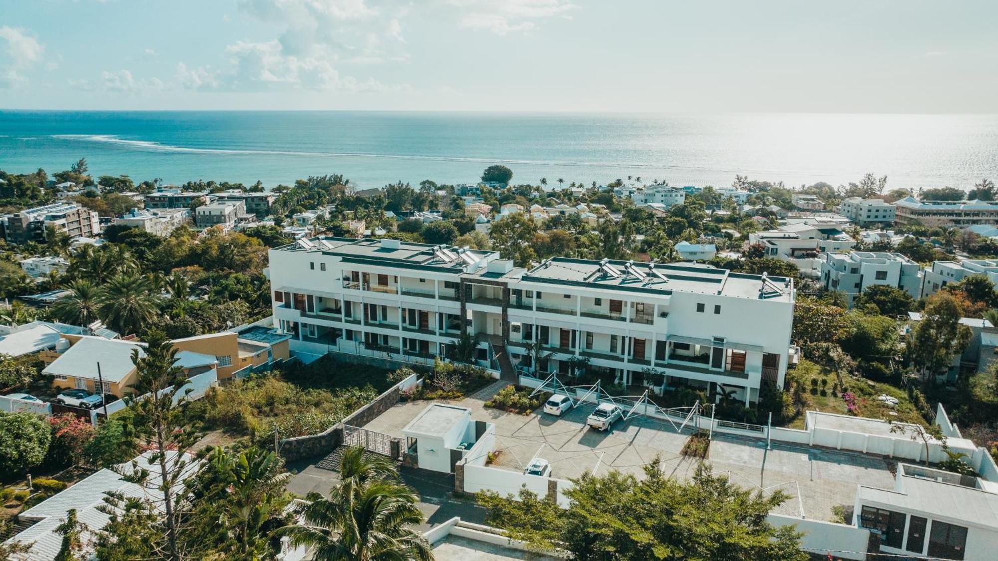 Appartement De Luxe Piscine Et Vue Mer Rivière Noire Esterno foto