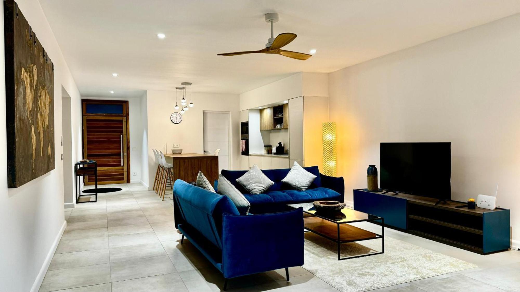 Appartement De Luxe Piscine Et Vue Mer Rivière Noire Esterno foto