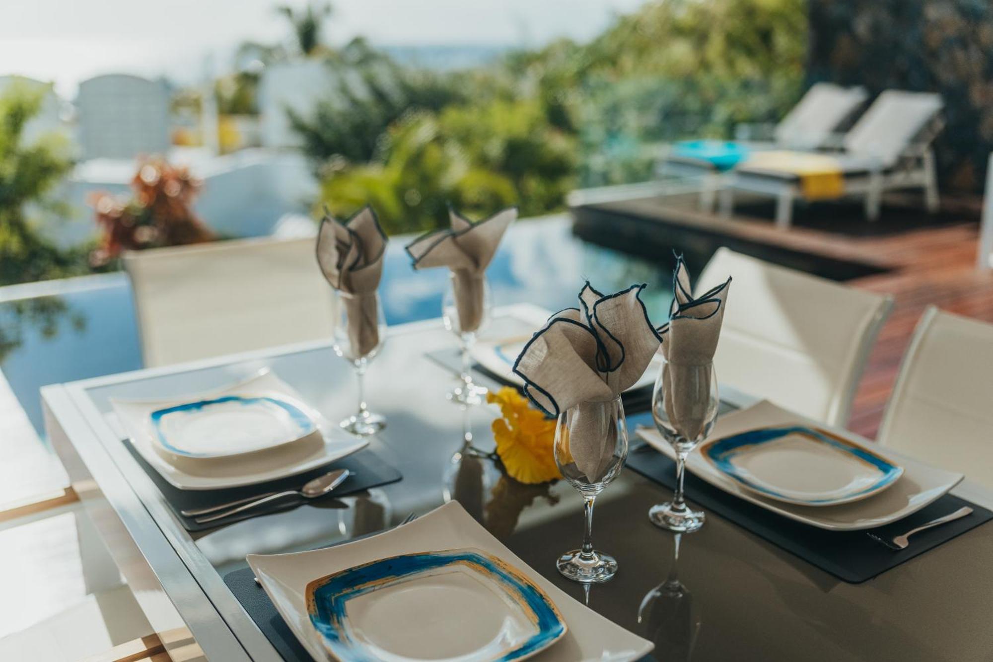 Appartement De Luxe Piscine Et Vue Mer Rivière Noire Esterno foto