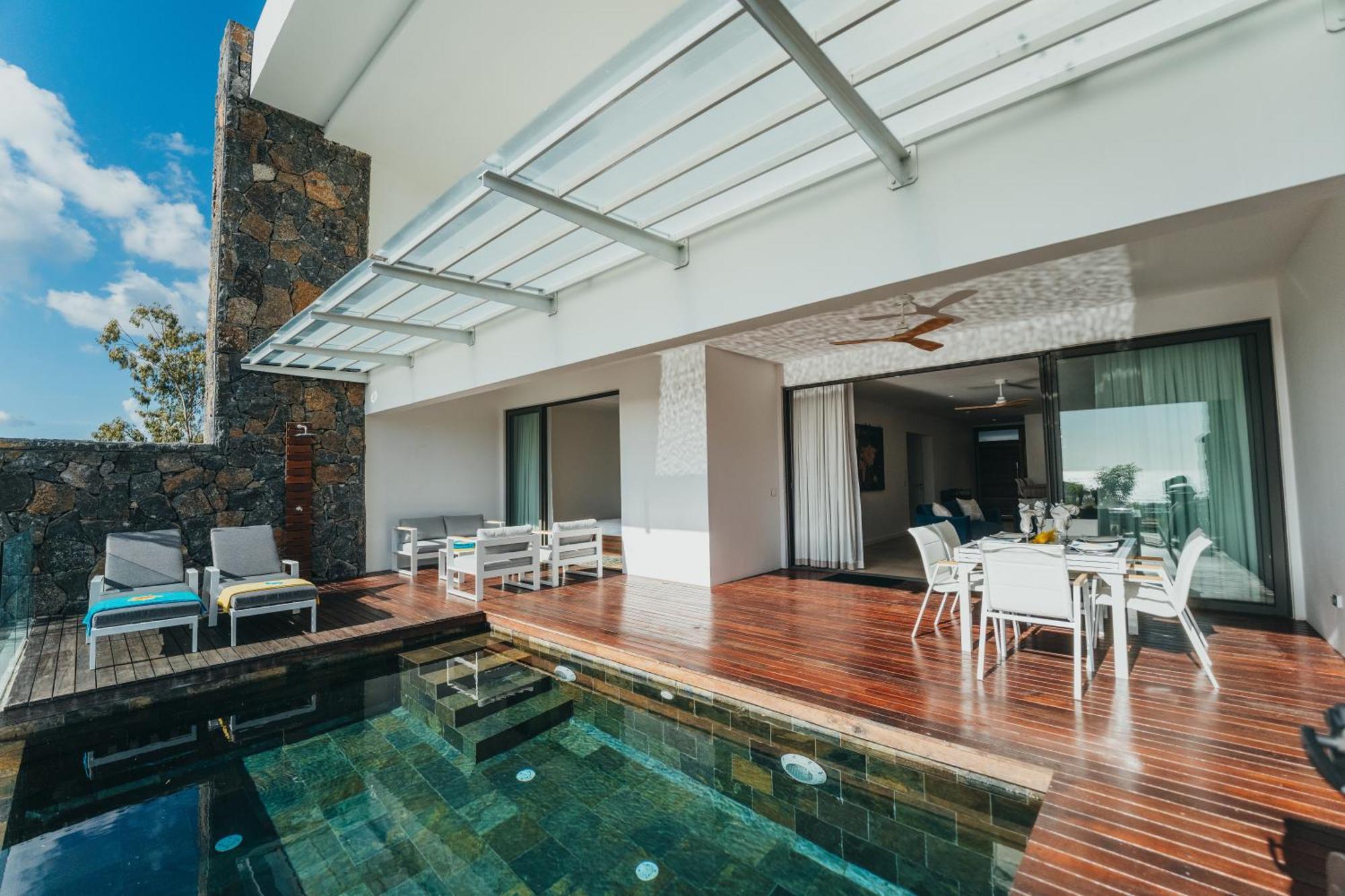 Appartement De Luxe Piscine Et Vue Mer Rivière Noire Esterno foto
